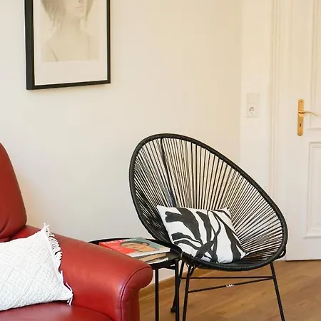 Numbersixteen Lägenhet