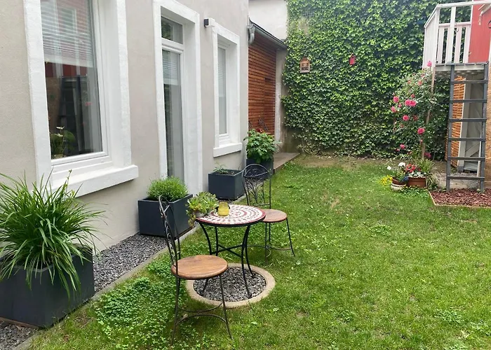 Apartment Numbersixteen