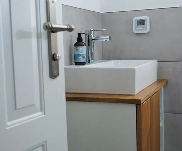 Numbersixteen Apartment